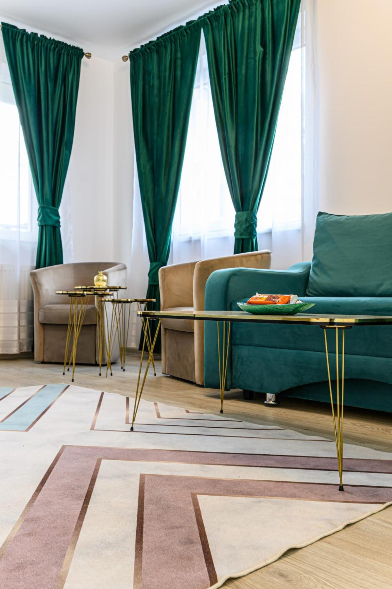 Grandis Residence Luxury Apartment Брашов Екстериор снимка