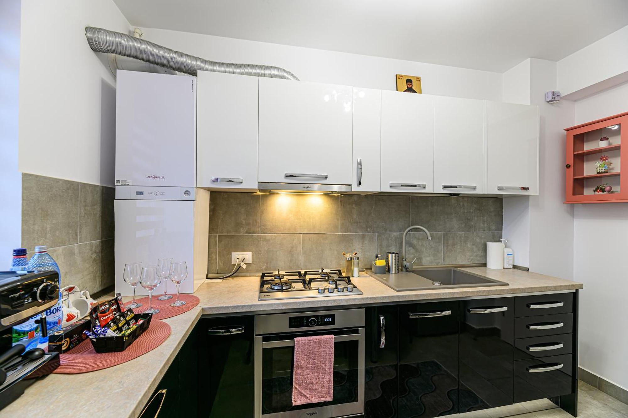 Grandis Residence Luxury Apartment Брашов Екстериор снимка